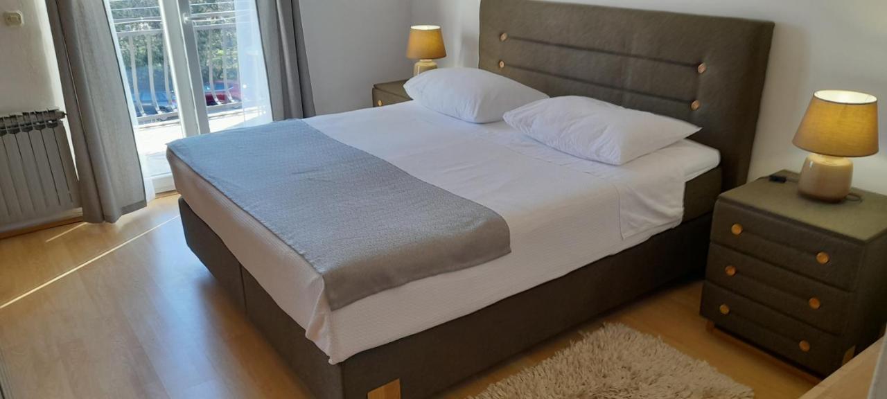 Luka Apartamento Šibenik Exterior foto