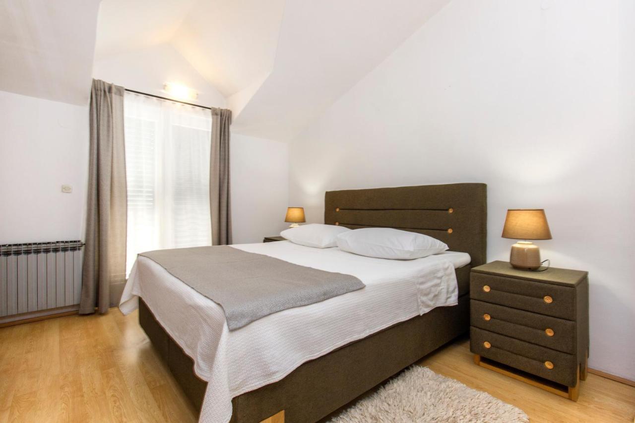 Luka Apartamento Šibenik Exterior foto